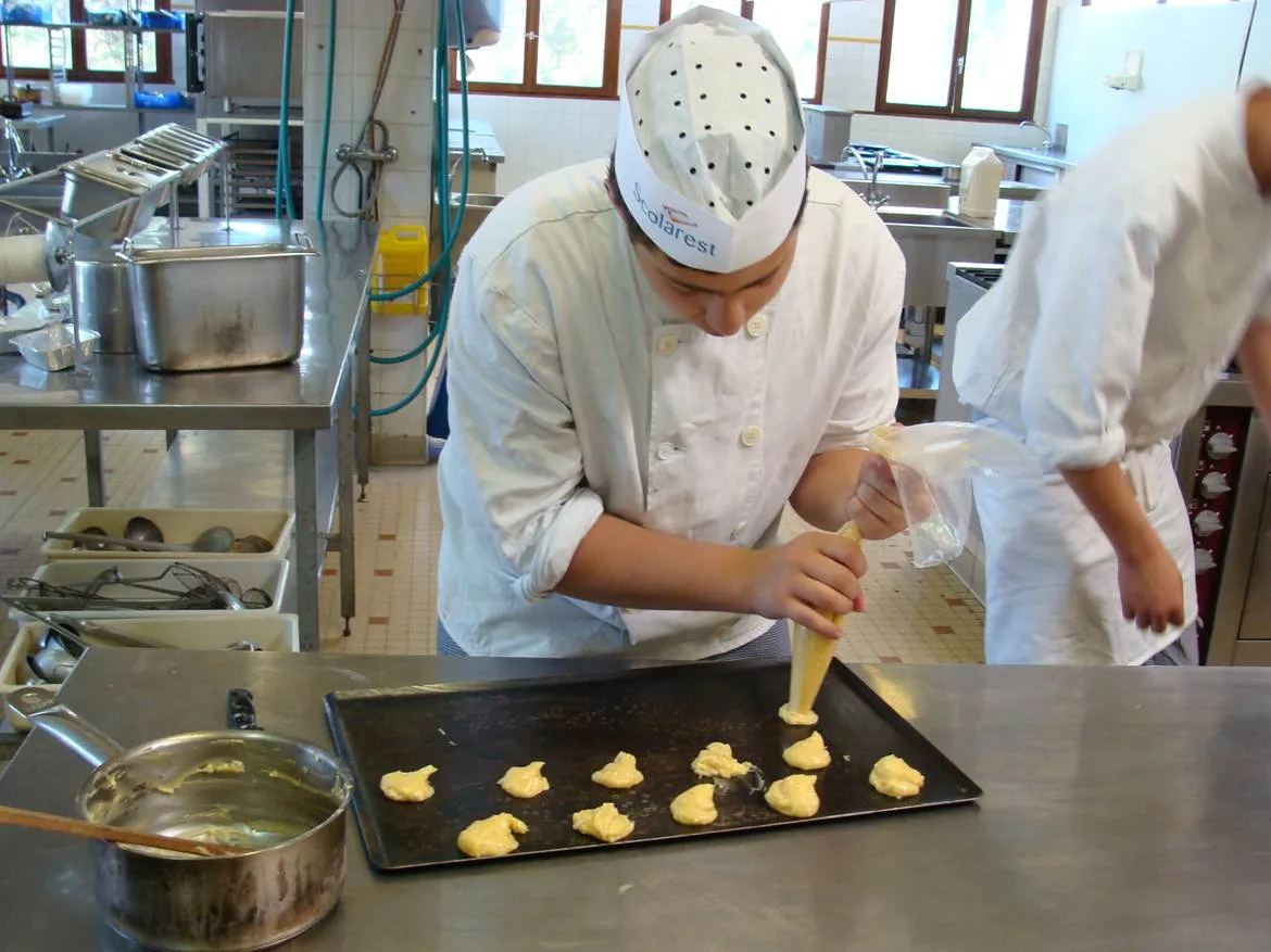 Photo - Jeune en cuisine - Banc d'essai 
